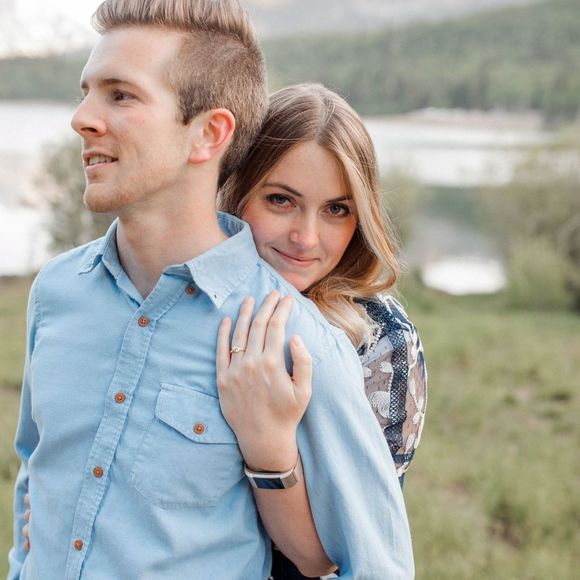 Meet your Posher, Kendall - Picture 1 of 1